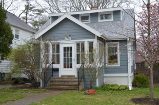 2630 Hoard St in Madison, WI - Building Photo