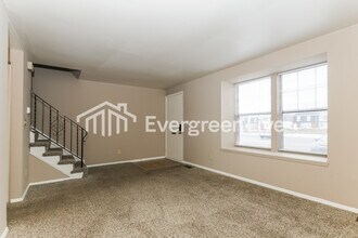 7566 Mt Whitney in Huber Heights, OH - Building Photo - Building Photo