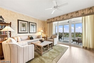 410 Flagship Dr in Naples, FL - Building Photo