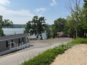 5129 E Lake Rd in Livonia, NY - Building Photo - Building Photo
