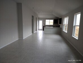 11624 Lago de Garda Dr in Austin, TX - Building Photo - Building Photo