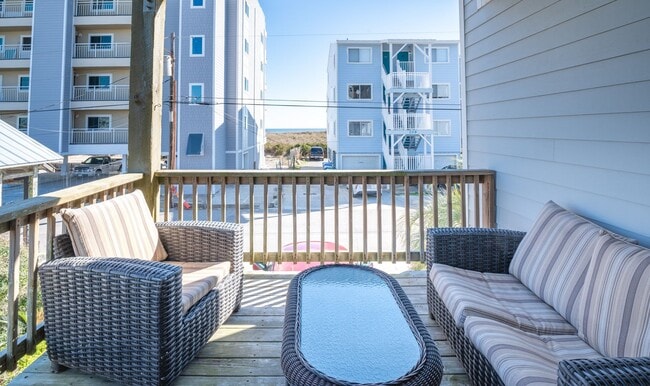 property at 208 Carolina Beach Ave S