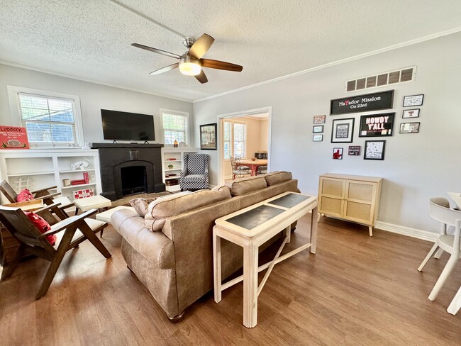 2702 23rd St in Lubbock, TX - Foto de edificio - Building Photo