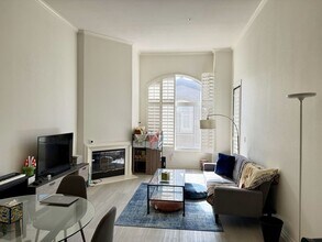 9263 Regents Rd in San Diego, CA - Building Photo - Building Photo