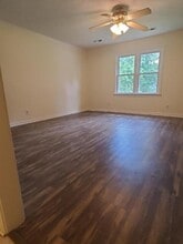 3527 Rose Ln in Gloucester, VA - Foto de edificio - Building Photo