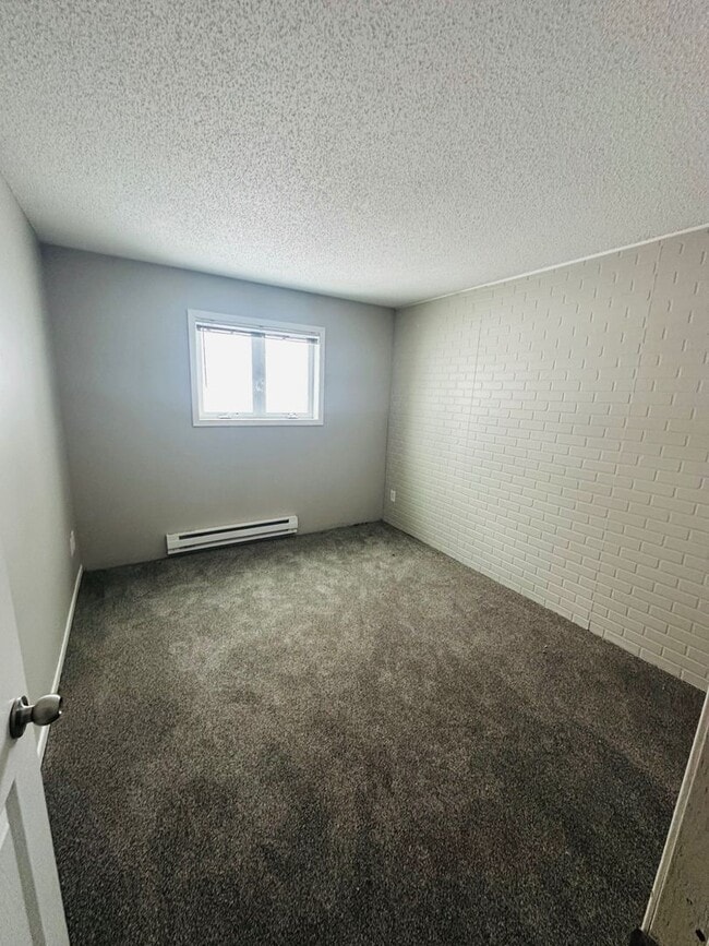 property at 15 Somerset Dr