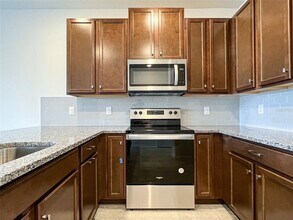 10209 Highline Crest St in Orlando, FL - Building Photo - Building Photo