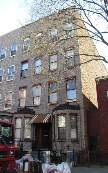 118 Huron St in Brooklyn, NY - Building Photo - Building Photo