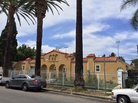 1253 E 64th St in Los Angeles, CA - Building Photo