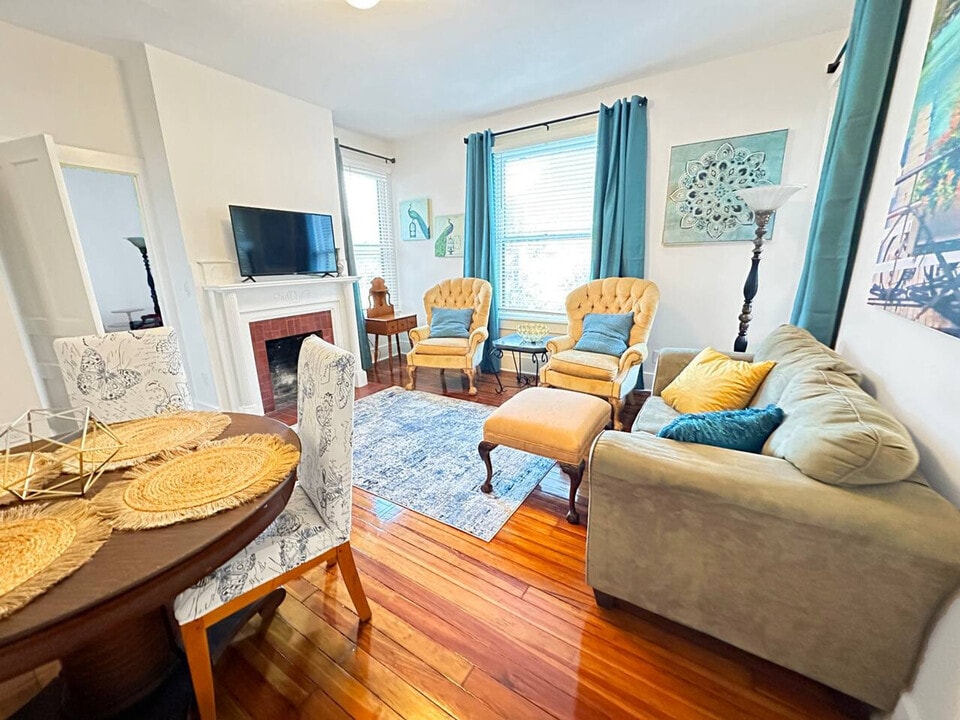 205 SE 7th St in Gainesville, FL - Foto de edificio