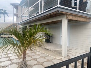 18 Pepita St in Fort Myers Beach, FL - Building Photo - Building Photo
