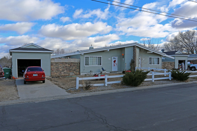 12002 Rocky Mountain St in Reno, NV - Foto de edificio - Building Photo