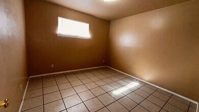 1400 S Espina St in Las Cruces, NM - Building Photo - Building Photo
