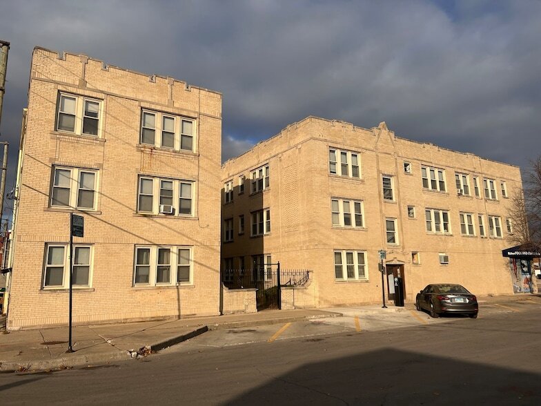 3148 N Linder Ave, Unit 3 in Chicago, IL - Building Photo