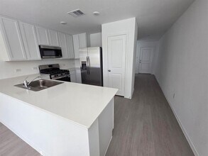 23425 Firelight Dr in Elgin, TX - Building Photo - Building Photo