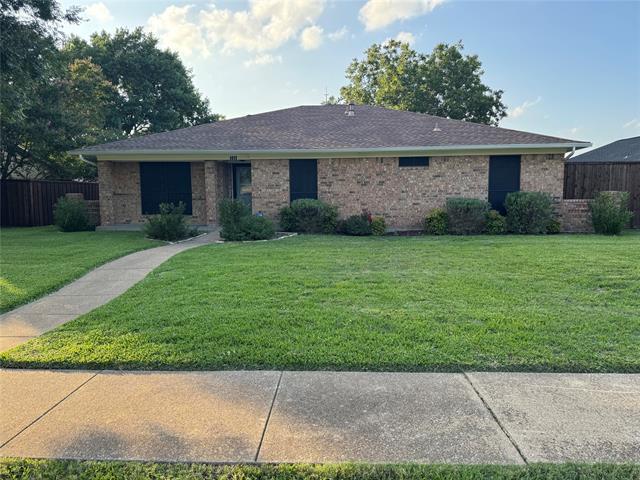 1411 Meadow Glen St in Richardson, TX - Building Photo