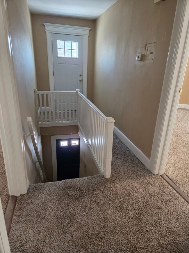 17 Mountain Ave, Unit Mountain Avenue, Unit Mountain Avenue
