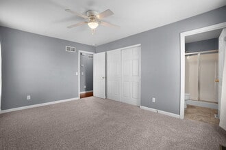 128 Brookshire Creek Dr in Wentzville, MO - Building Photo - Building Photo