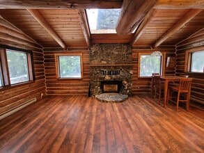 3239 Mosquito Lake Rd in Deming, WA - Building Photo - Building Photo