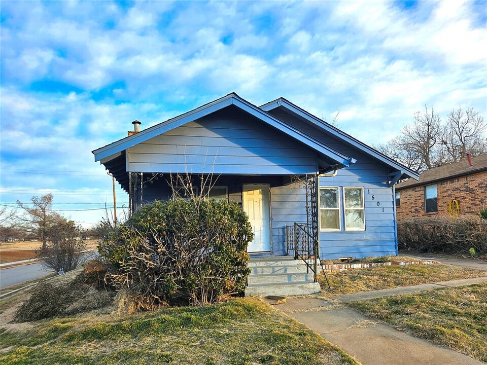 1501 NE 17th St in Oklahoma City, OK - Building Photo