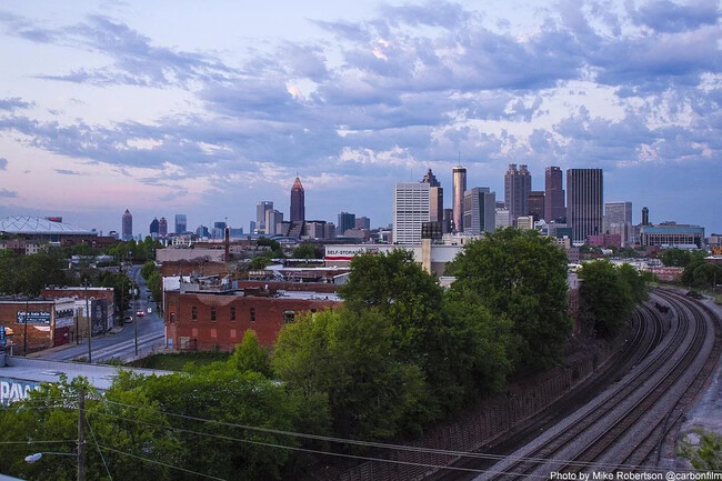 505 Whitehall St SW, Unit Remodeled Loft