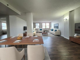 22 W 25th St in Bayonne, NJ - Building Photo