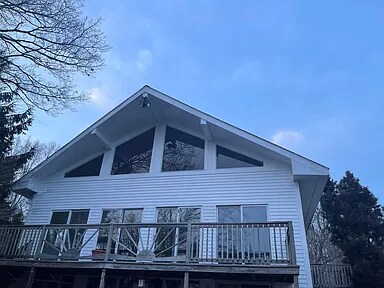 1-1 Stafford Rd in Tiverton, RI - Building Photo