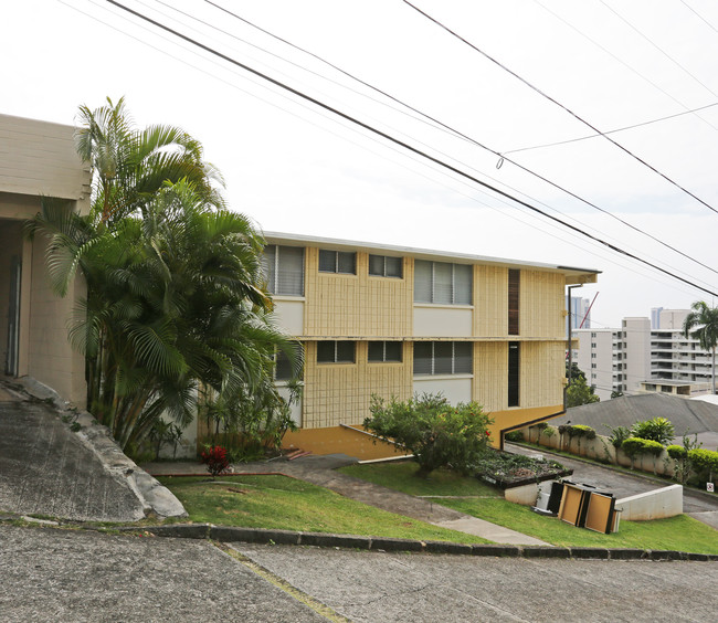 1597 Pele St in Honolulu, HI - Building Photo - Building Photo