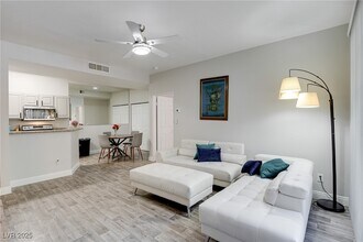 5138 S Jones Blvd in Las Vegas, NV - Building Photo - Building Photo