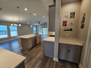 12484 Oak Hill Way in Duette, FL - Foto de edificio - Building Photo