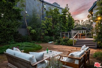 587 Grand Blvd in Los Angeles, CA - Building Photo - Building Photo