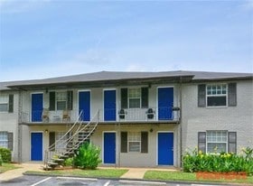 Tara Hill Apartment Homes in Jonesboro, GA - Building Photo
