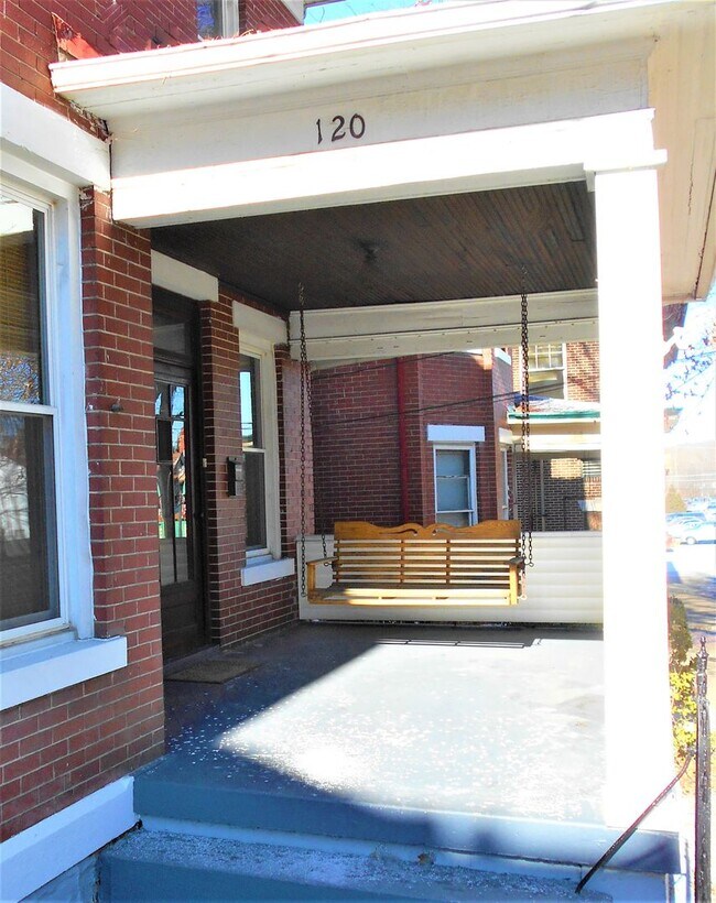 120 Ninth St, Unit Apt C in Parkersburg, WV - Building Photo - Building Photo