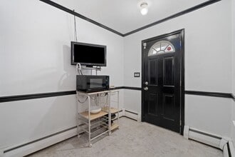 701 Ingleside Rd in Norfolk, VA - Building Photo - Building Photo