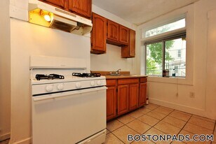 11 Forbes St, Unit 2 in Boston, MA - Building Photo