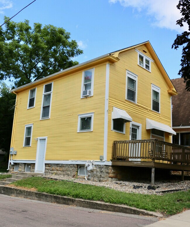 520 E Walnut St Rentals in Mankato, MN