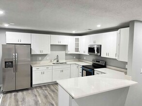 111 W Hanlon St in Tampa, FL - Building Photo - Building Photo