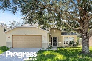 7348 Hunters Greene Cir in Lakeland, FL - Building Photo