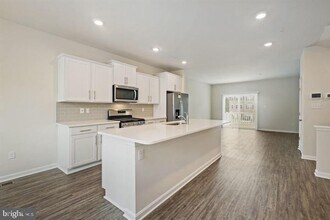 1807 Kellington Ct in Odenton, MD - Building Photo - Building Photo