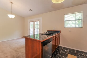 2172 Sara Ashley Way in Lithonia, GA - Building Photo - Building Photo