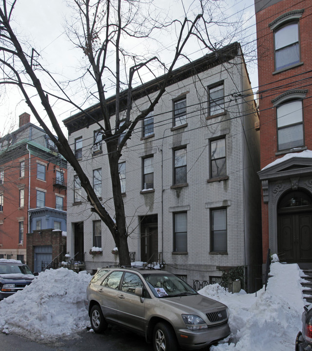 285 Barrow St in Jersey City, NJ - Building Photo