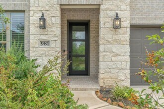 981 Cortez Creek Dr in Conroe, TX - Building Photo - Building Photo