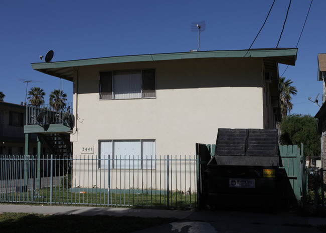 3441 Comer Ave in Riverside, CA - Foto de edificio - Building Photo