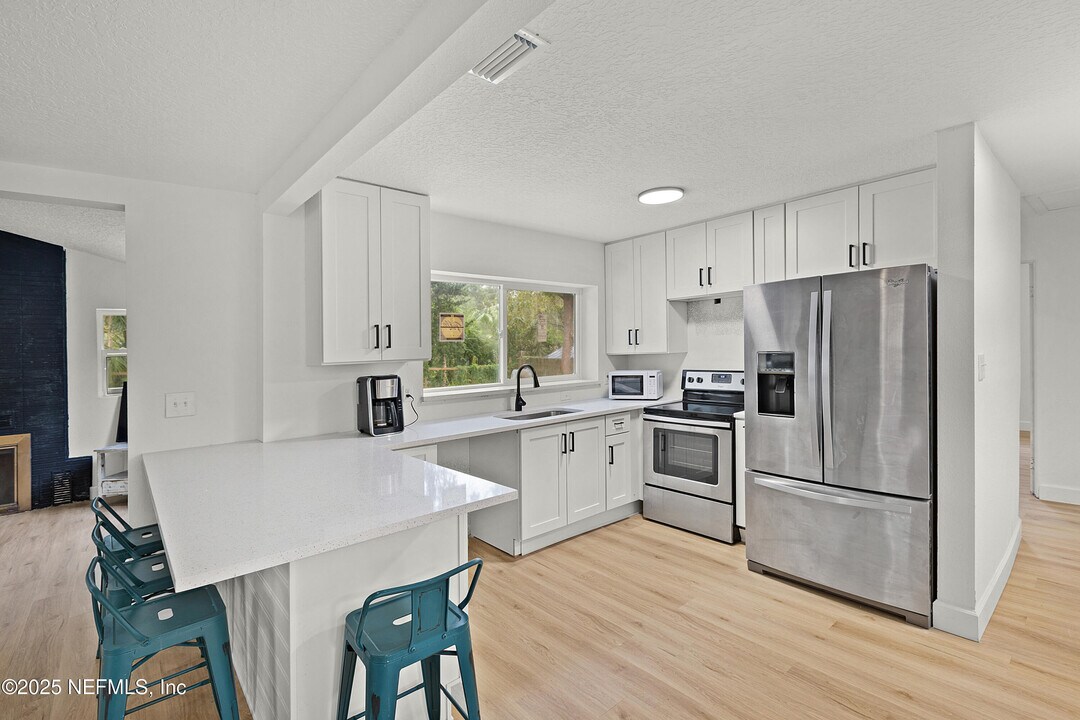 7059 Tynan Ave in Jacksonville, FL - Building Photo