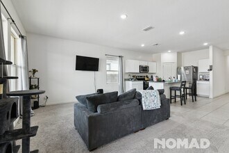 9560 W Illini St in Tolleson, AZ - Building Photo - Building Photo