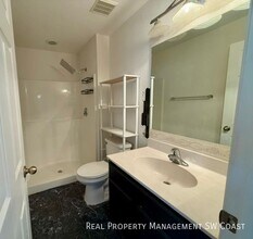 5172 Leeds Rd in Ft. Myers, FL - Building Photo - Building Photo