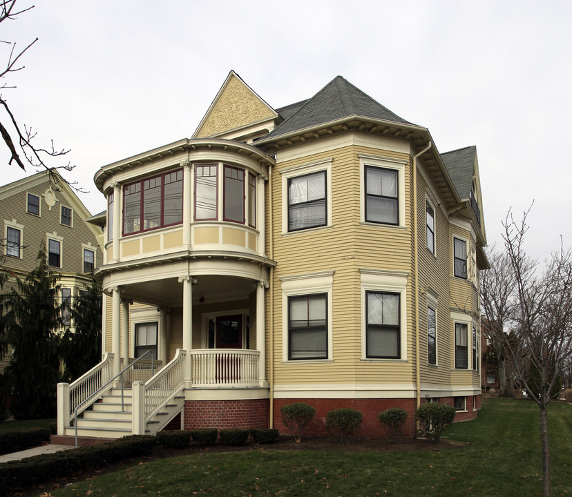 181 Adelaide Ave in Providence, RI - Building Photo