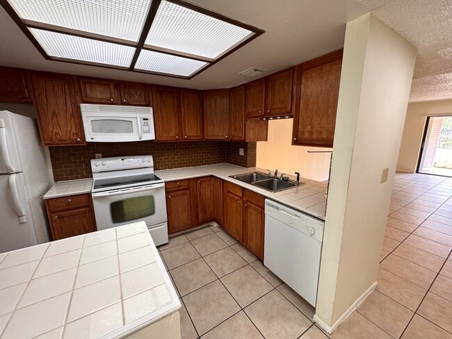 property at 4989 Puritan Cir