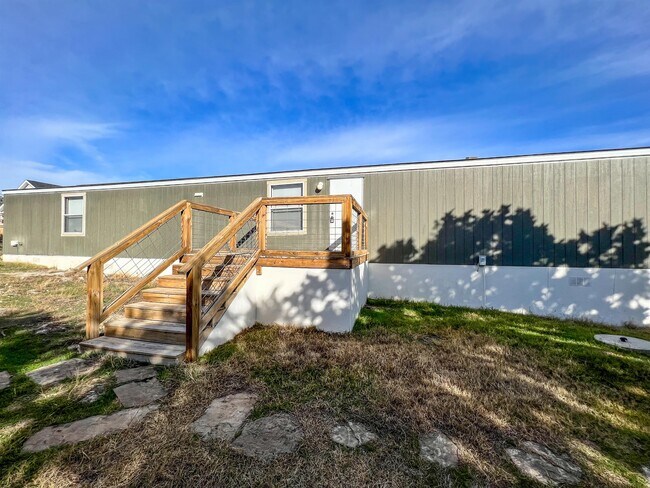 1166 Ramble Hills in Canyon Lake, TX - Building Photo - Building Photo