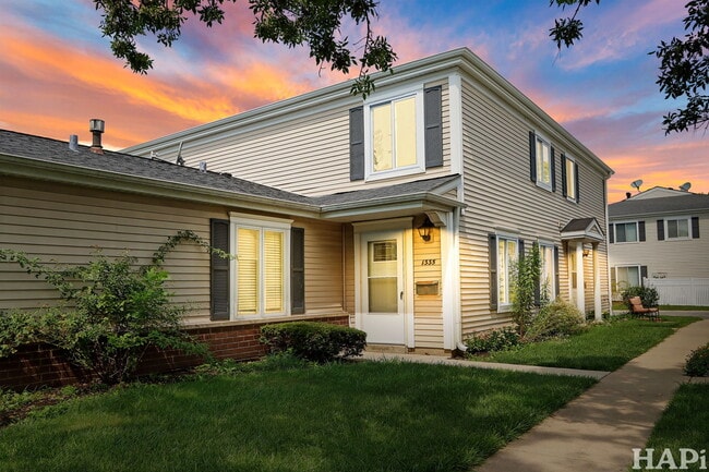 property at 1335 Cove Dr